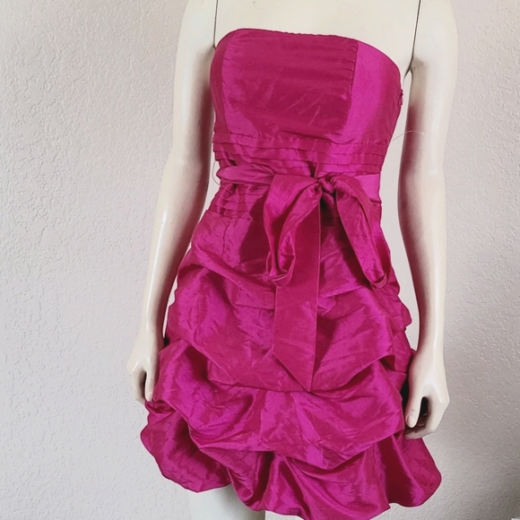 Forever 21 Dresses & Skirts - XXI Barbie Party dress hot pink strapless M